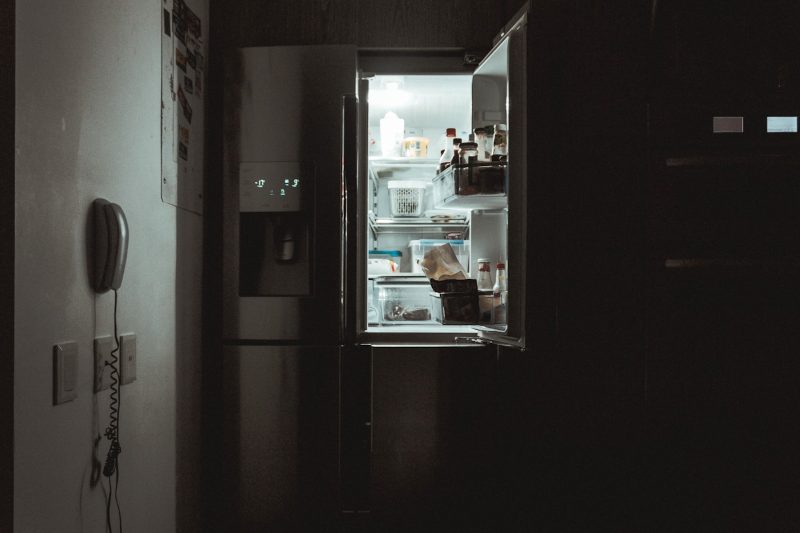 Refrigerator leaking water onto kitchen floor — diagnosis guide